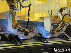 平均每25分鐘就有一台起沉機底盤